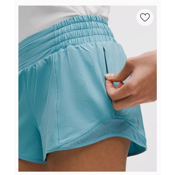 Lululemon Hottie Hot Shorts 6 - Picture 1 of 9
